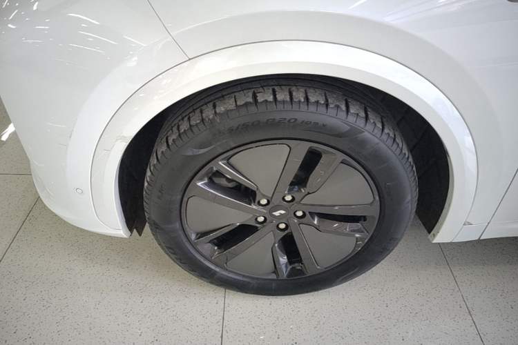 Used Li Auto L7 2024 Pro Model Left Front Wheel Hub