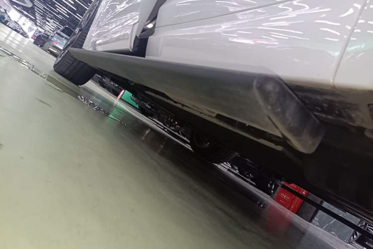 Used Li Auto L7 2024 Ultra Model Left Side Sill