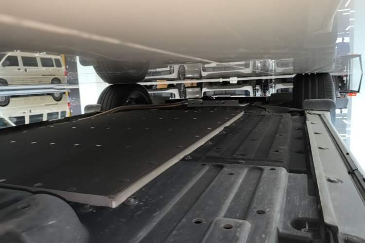 Used Li Auto L7 2024 Ultra Model Left Side Sill