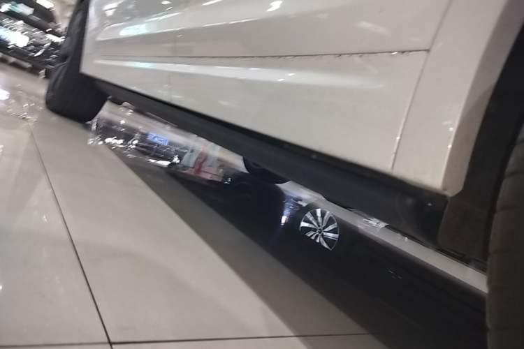 Used Li Auto L7 2024 Ultra Model Left Side Sill