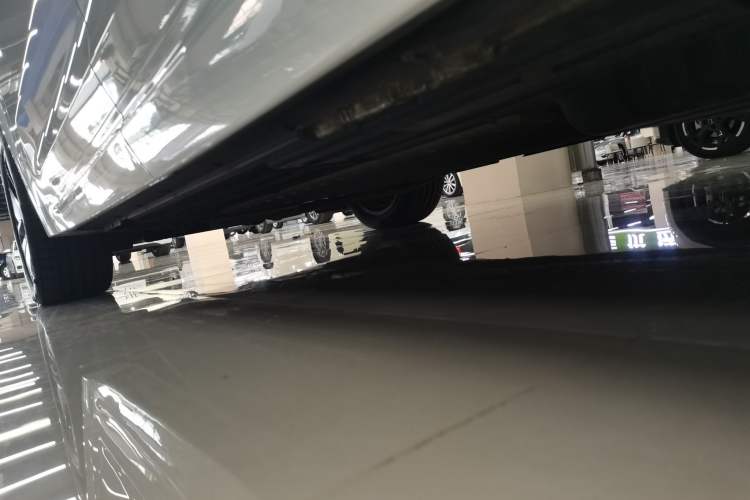 Used Li Auto L7 2024 Pro Model Left Side Sill