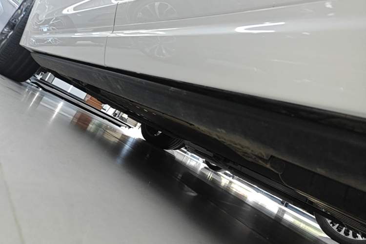 Used Li Auto L7 2024 MAX Model Left Side Sill
