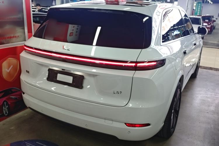 Used Li Auto L7 2024 MAX Model Rear Right 45 Deg