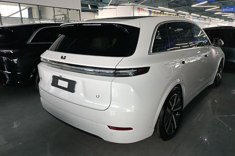 Used Li Auto L7 2024 MAX Model Rear Right 45 Deg