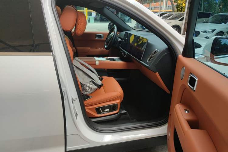 Used Li Auto L7 2024 Ultra Model Right Front Seat