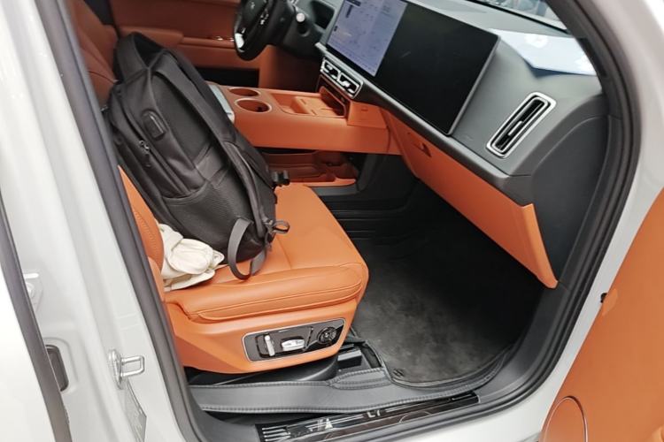 Used Li Auto L7 2024 MAX Model Right Front Seat