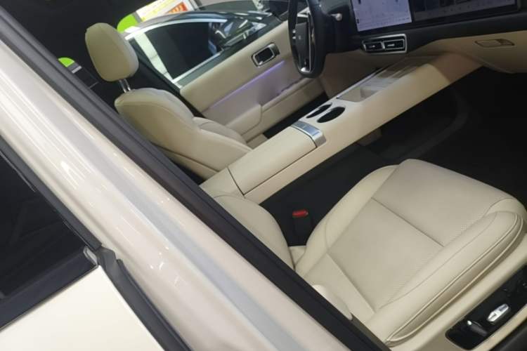 Used Li Auto L7 2024 MAX Model Right Front Seat