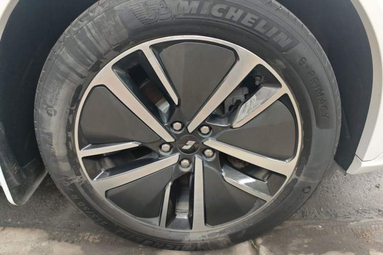 Used Li Auto L7 2024 Pro Model Right Front Wheel Hub