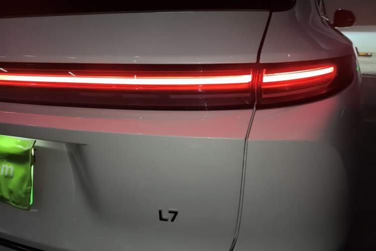 Used Li Auto L7 2024 MAX Model Right Rear Taillight