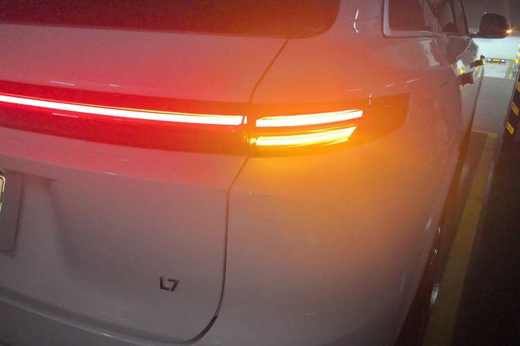 Used Li Auto L7 2024 Ultra Model Right Rear Taillight