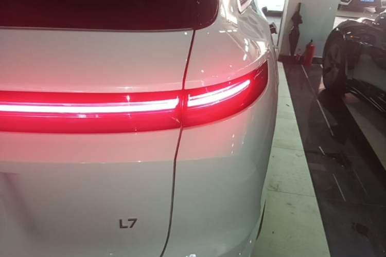 Used Li Auto L7 2024 MAX Model Right Rear Taillight