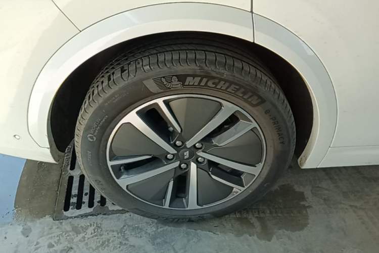 Used Li Auto L7 2024 MAX Model Right Rear Wheel Hub
