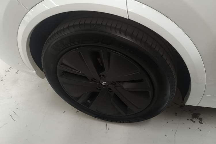 Used Li Auto L7 2024 MAX Model Right Rear Wheel Hub