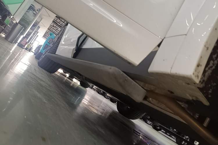 Used Li Auto L7 2024 Ultra Model Right Side Sill