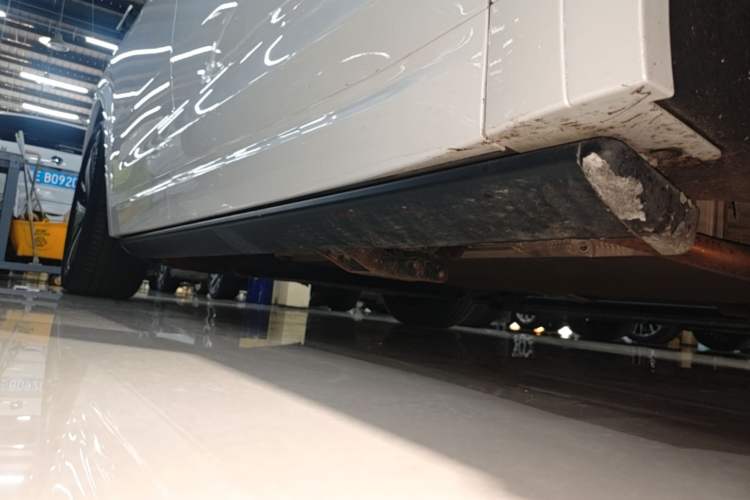 Used Li Auto L7 2024 Pro Model Right Side Sill