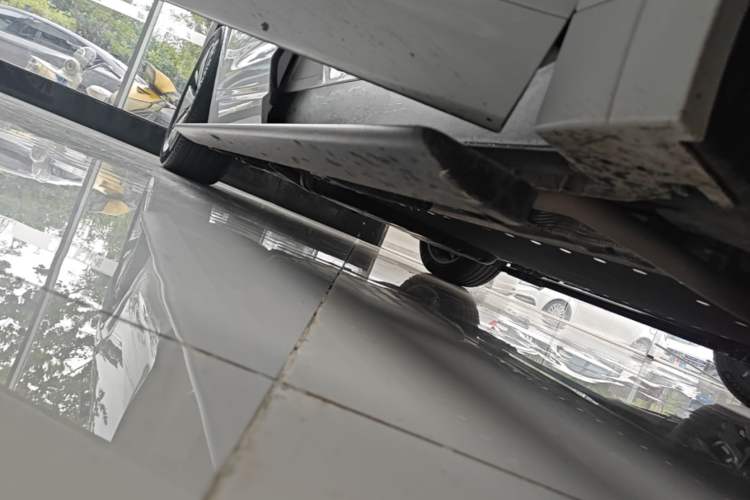 Used Li Auto L7 2024 Pro Model Right Side Sill