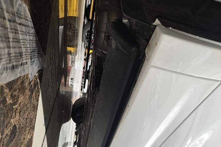 Used Li Auto L7 2024 Ultra Model Right Side Sill