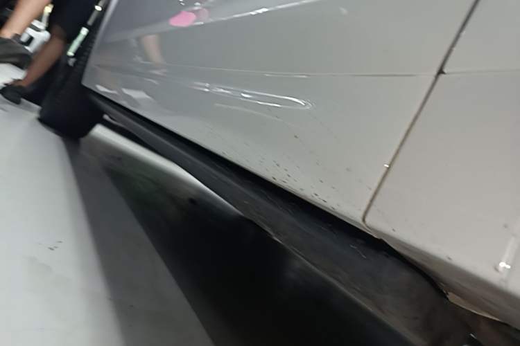 Used Li Auto L7 2024 Ultra Model Right Side Sill