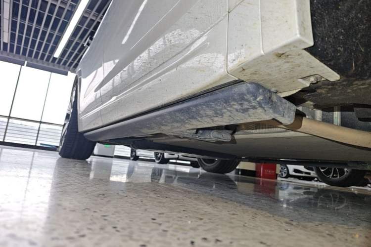 Used Li Auto L7 2024 Ultra Model Right Side Sill