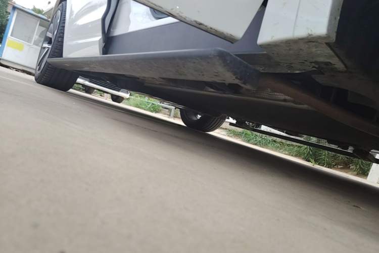 Used Li Auto L7 2024 Ultra Model Right Side Sill
