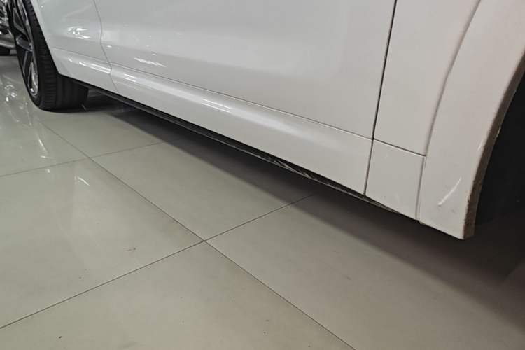 Used Li Auto L7 2024 Ultra Model Right Side Sill