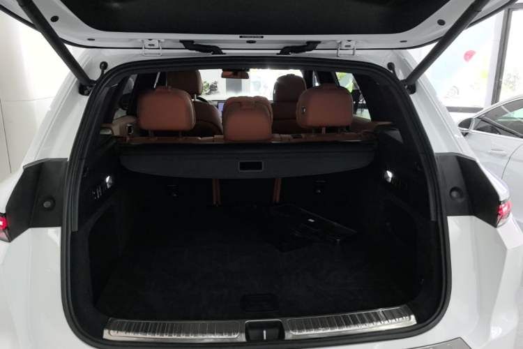 Used Li Auto L7 2024 MAX Model Trunk