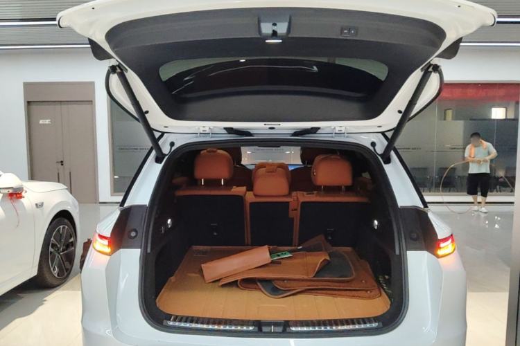 Used Li Auto L7 2024 MAX Model Trunk