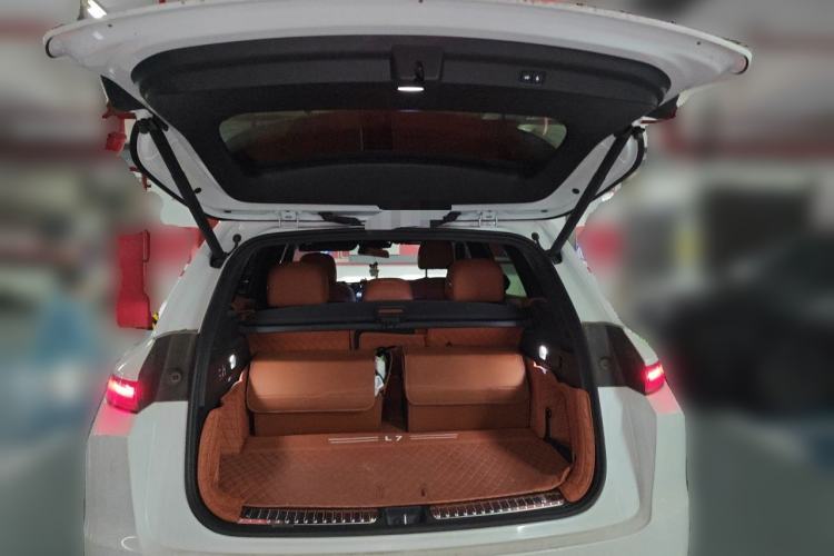 Used Li Auto L7 2024 MAX Model Trunk