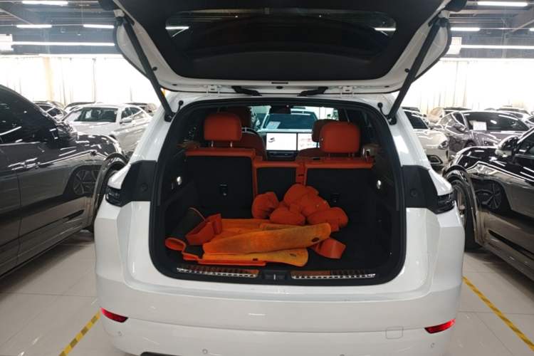 Used Li Auto L7 2024 Pro Model Trunk