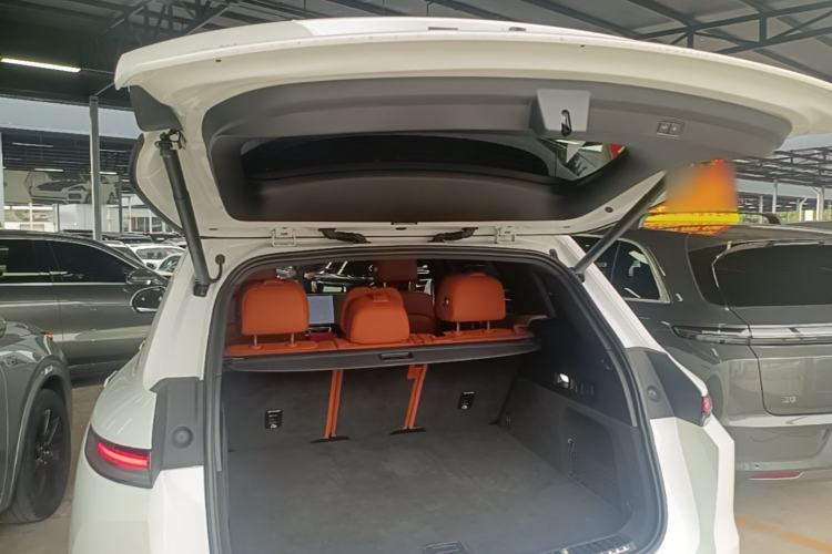 Used Li Auto L7 2024 Pro Model Trunk