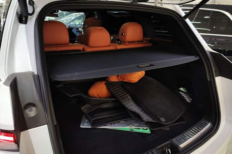 Used Li Auto L7 2024 MAX Model Trunk
