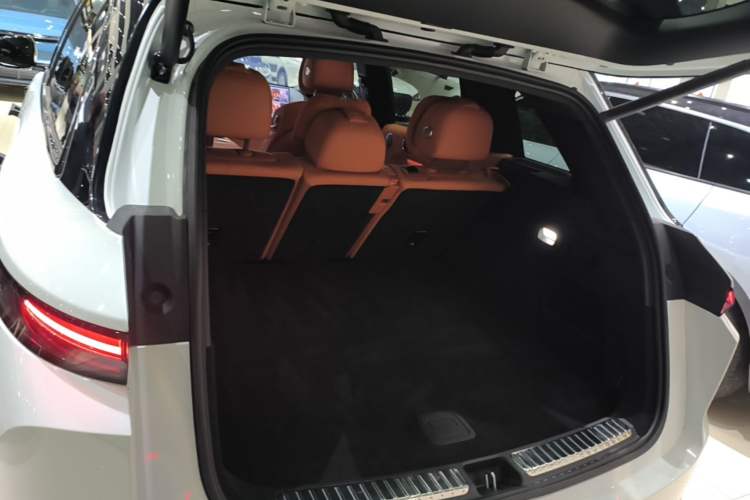 Used Li Auto L7 2024 MAX Model Trunk
