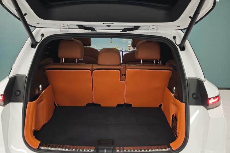 Used Li Auto L7 2024 MAX Model Trunk