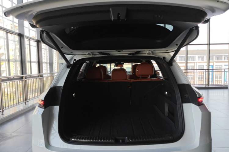 Used Li Auto L7 2024 MAX Model Trunk