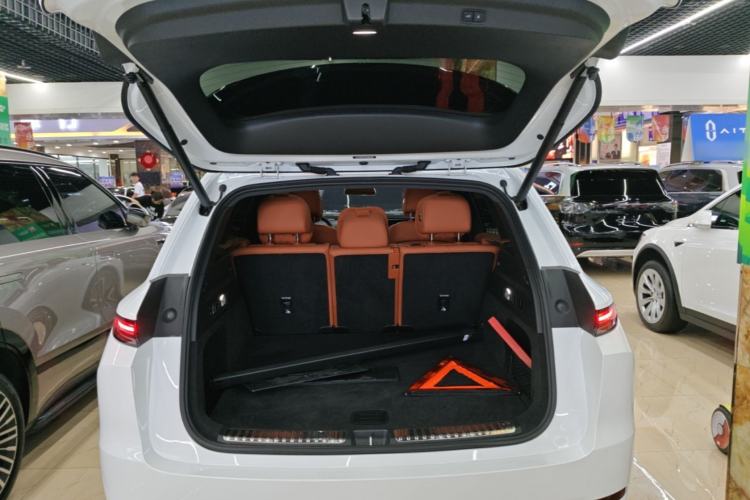 Used Li Auto L7 2024 Pro Model Trunk