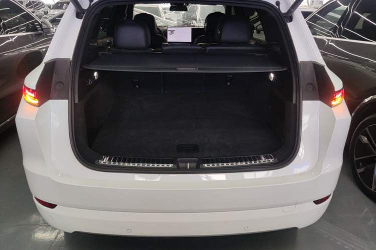 Used Li Auto L7 2024 Pro Model Trunk