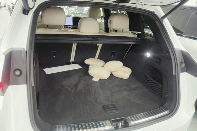 Used Li Auto L7 2024 MAX Model Trunk