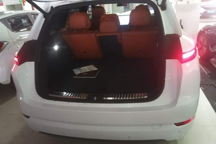Used Li Auto L7 2024 MAX Model Trunk