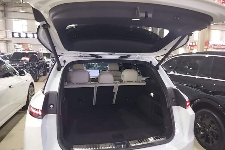 Used Li Auto L7 2024 Ultra Model Trunk