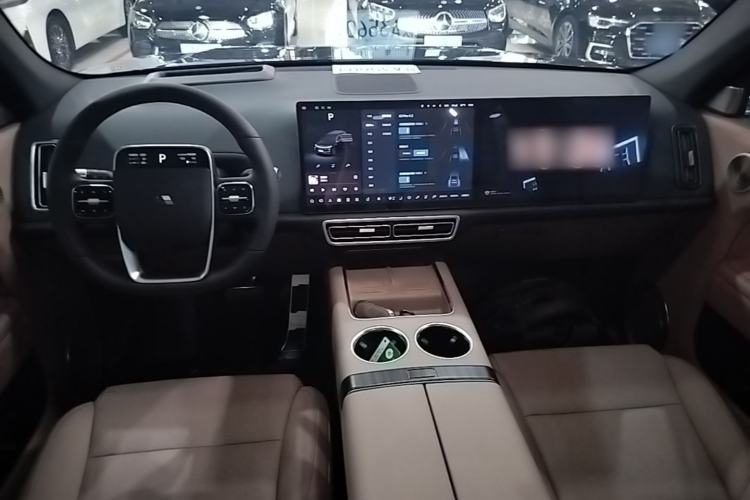 Used Li Auto L7 2025 Pro Smart Refresh Edition Center Console