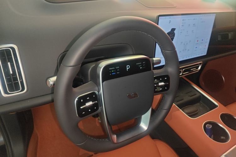 Used Li Auto L7 2025 Ultra Smart Refreshed Edition Center Console