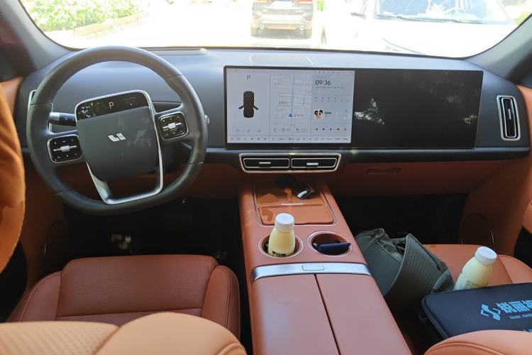 Used Li Auto L7 2025 Max Smart Refresh Edition Center Console