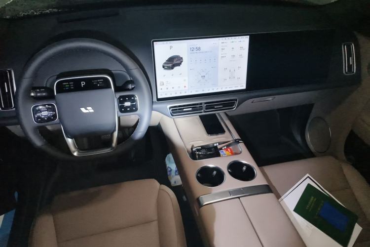 Used Li Auto L7 2025 Max Smart Refresh Edition Center Console