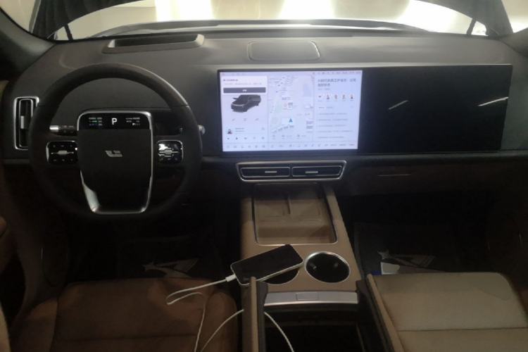 Used Li Auto L7 2025 Max Smart Refresh Edition Center Console