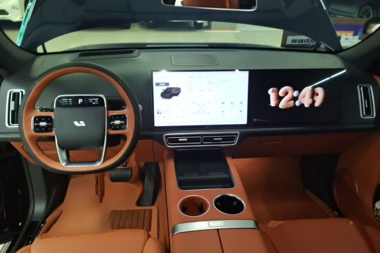 Used Li Auto L7 2025 Pro Smart Refresh Edition Center Console