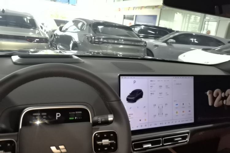 Used Li Auto L7 2025 Max Smart Refresh Edition Center Console