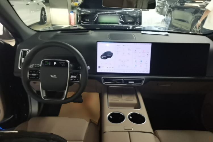 Used Li Auto L7 2025 Max Smart Refresh Edition Center Console
