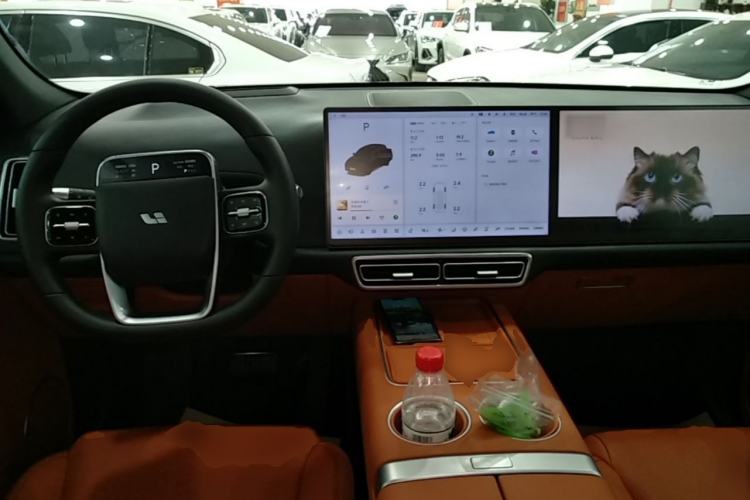 Used Li Auto L7 2025 Pro Smart Refresh Edition Center Console