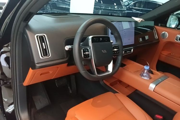 Used Li Auto L7 2025 Max Smart Refresh Edition Center Console