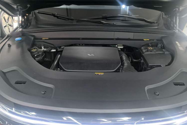 Used Li Auto L7 2025 Max Smart Refresh Edition Engine Bay